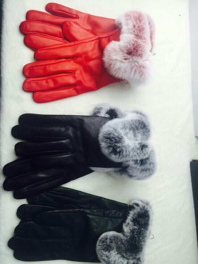 獭兔毛拖鞋，雪地靴，狐狸马甲，触屏手套
