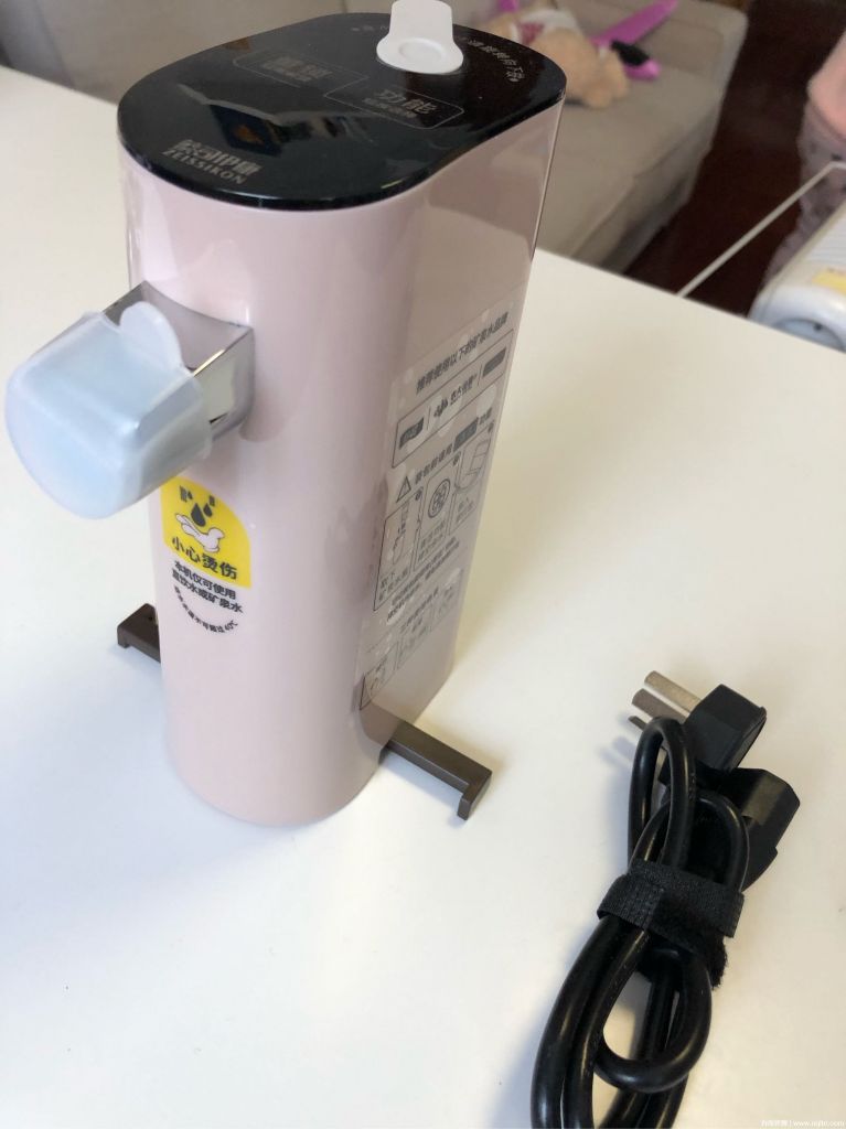 蔡司伊康饮水机怎么样是哪里的品牌好吗，即热式饮水机C1600评测(价格199元)