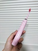 UClean闲净电动牙刷能把牙齿刷干净吗，性价比怎么样