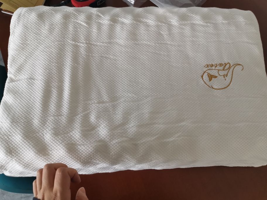 泰国原装进口乳胶枕头免费领取好不好用，它到底怎么样